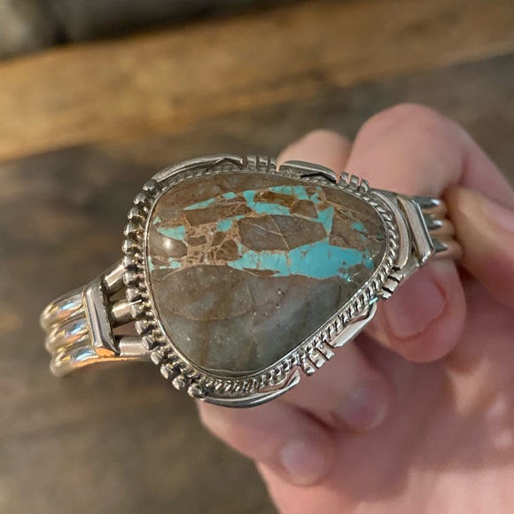 J Nelson Turquoise & Silver Cuff Bracelet - Picture 3 of 9